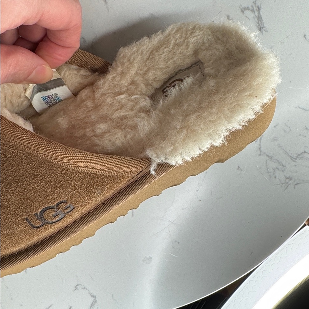 UGG Kids Keegan Brown Chestnut Slippers with Cream Lining - Kids youth 3 - Picture 13 of 14
